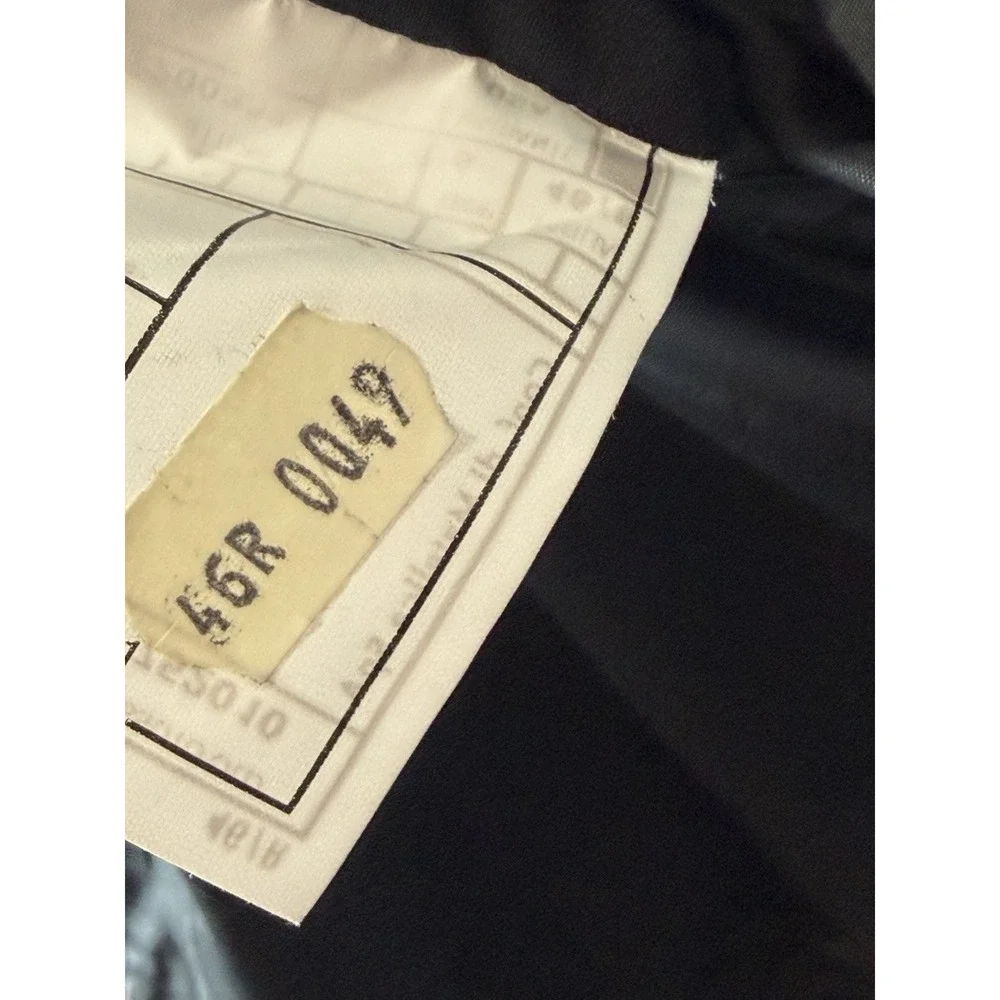 Armani Collections 46R Gray Micro Check Mens Wool Sport Coat 2-Button  Italy